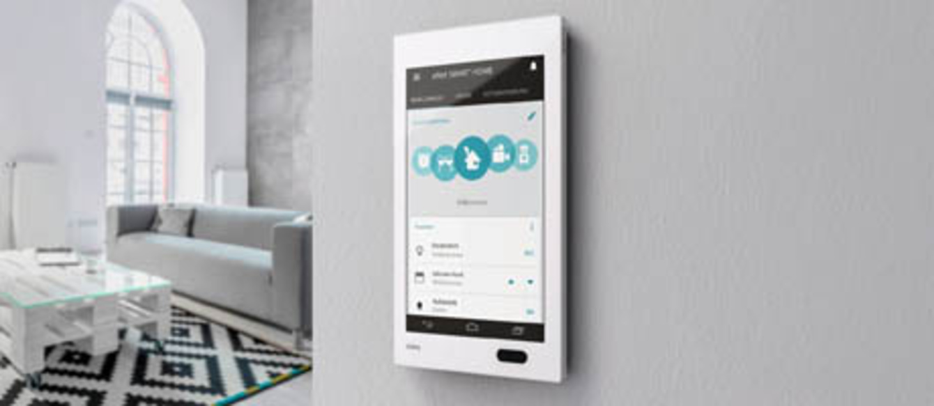 Bedienzentrale Gira G1 bei Stellwag Elektrotechnik in Biebertal